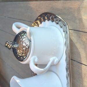 Elegant White Silver Beehive Ceramic Creamer and Sugar Set